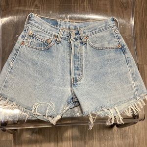 Vintage Women’s High Waist Denim Shorts- W26 L30